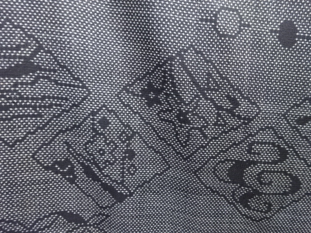 JAPANESE KIMONO / ANTIQUE KIMONO / SILK / DORO OSHIMA TSUMUGI / WOVEN RHOMBUS